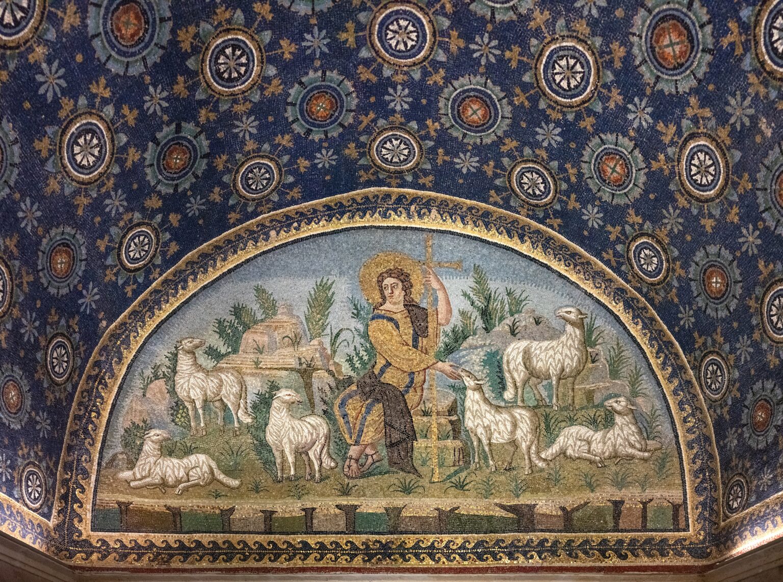 Mosaico Del Buen Pastor Del Mausoleo De Gala Placidia Comentario mosaico-del-buen-pastor-del-mausoleo-de-gala-placidia-comentario