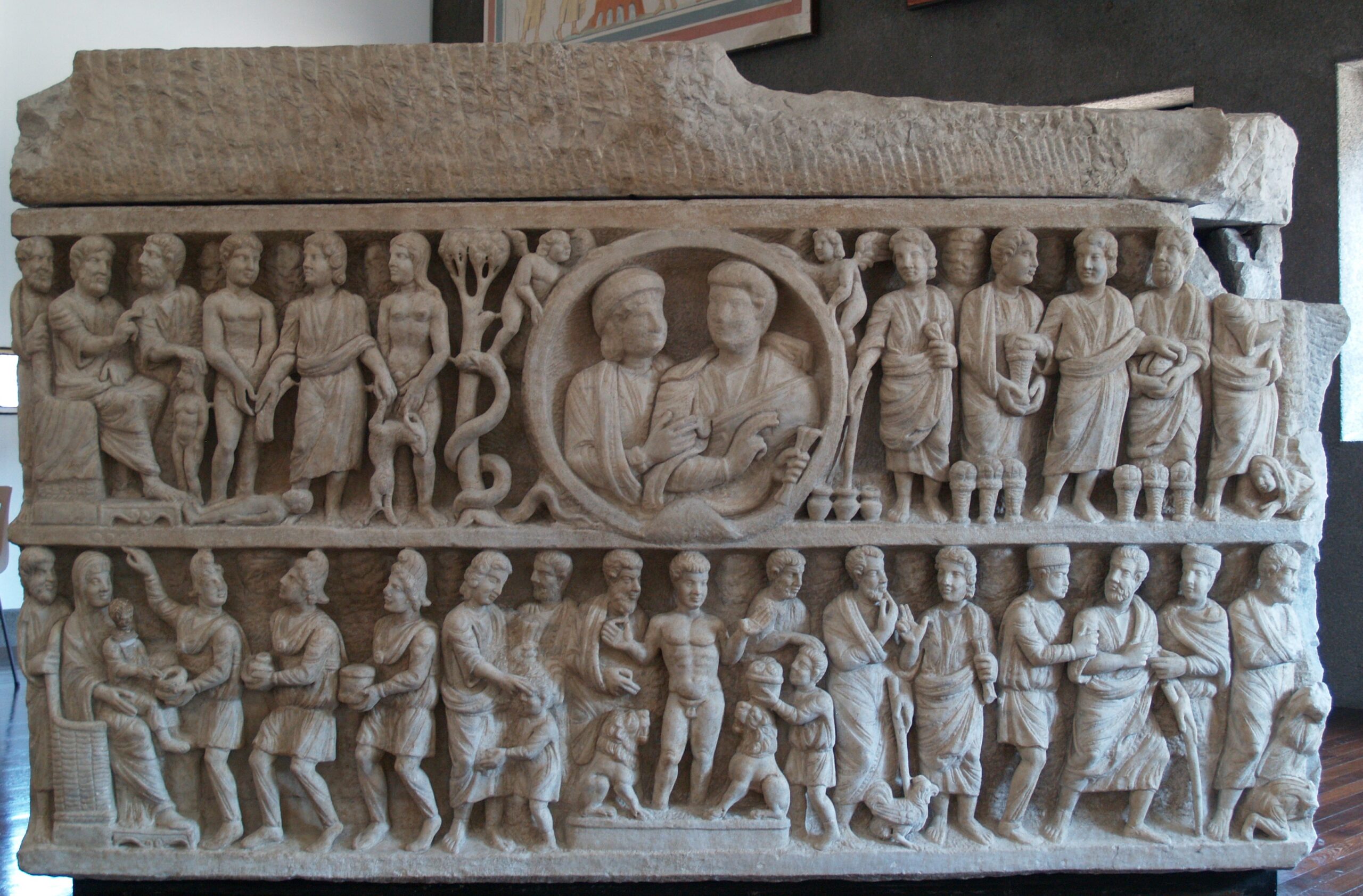 Sarcófago Dogmático. Comentario.